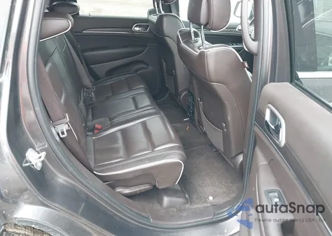 2018 Jeep Grand Cherokee Overland z USA, uszkodzony, nr VIN 1C4RJFCG7JC157816